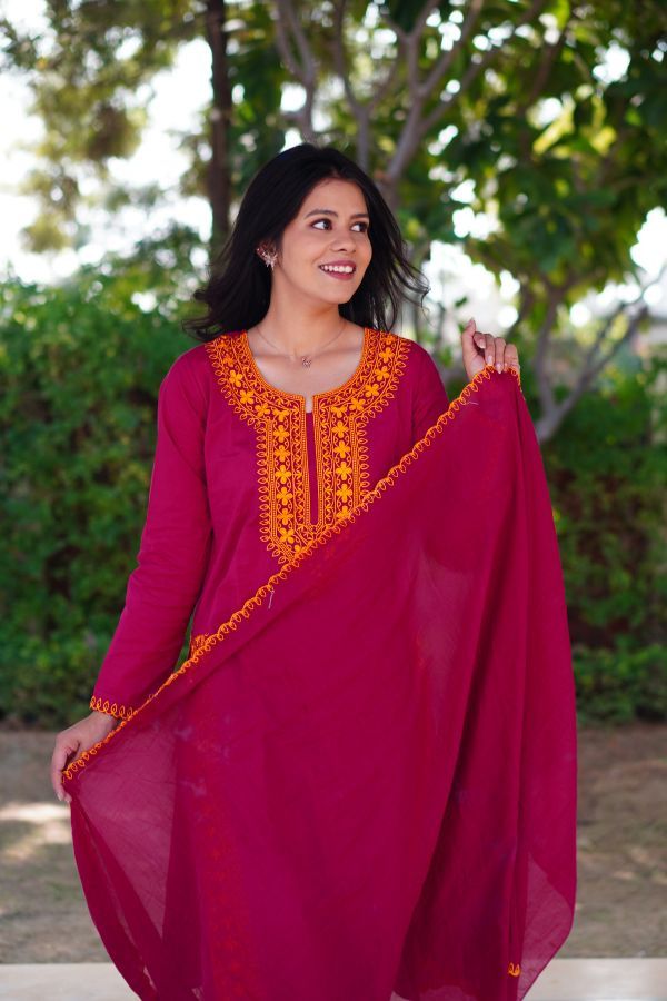 everyday kurta outfit ideas using cotton kurtas